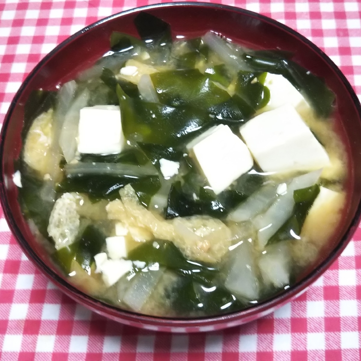 大根とわかめと油揚げと豆腐の味噌汁 レシピ 作り方 By ミニー7015 楽天レシピ 大根とわかめと油揚げと豆腐の味噌汁 レシピ 作り方 By ミニー7015 楽天レシピ